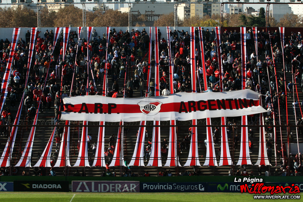 Argentinos Jrs vs River Plate (CL 2009) 16