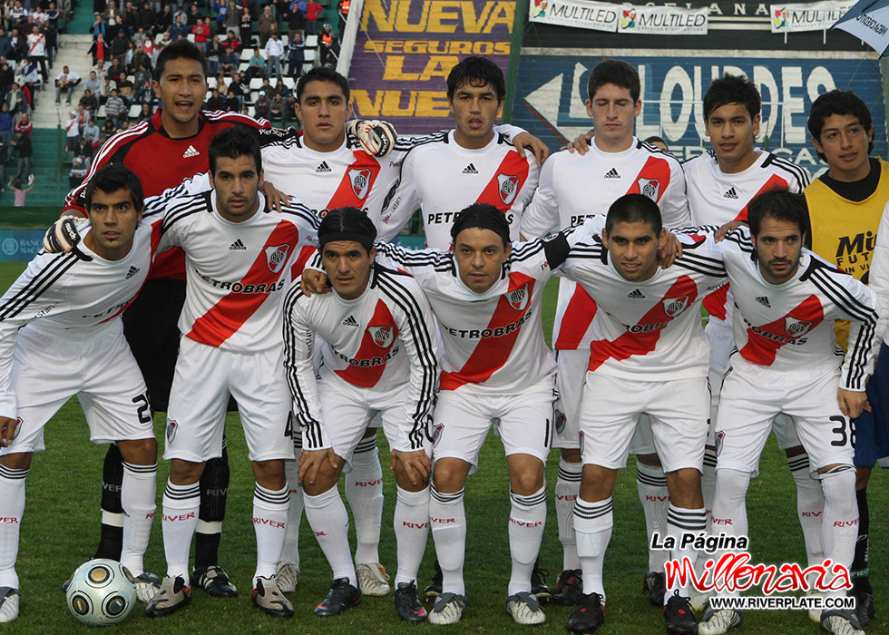 Banfield vs River Plate (AP 2009) 11