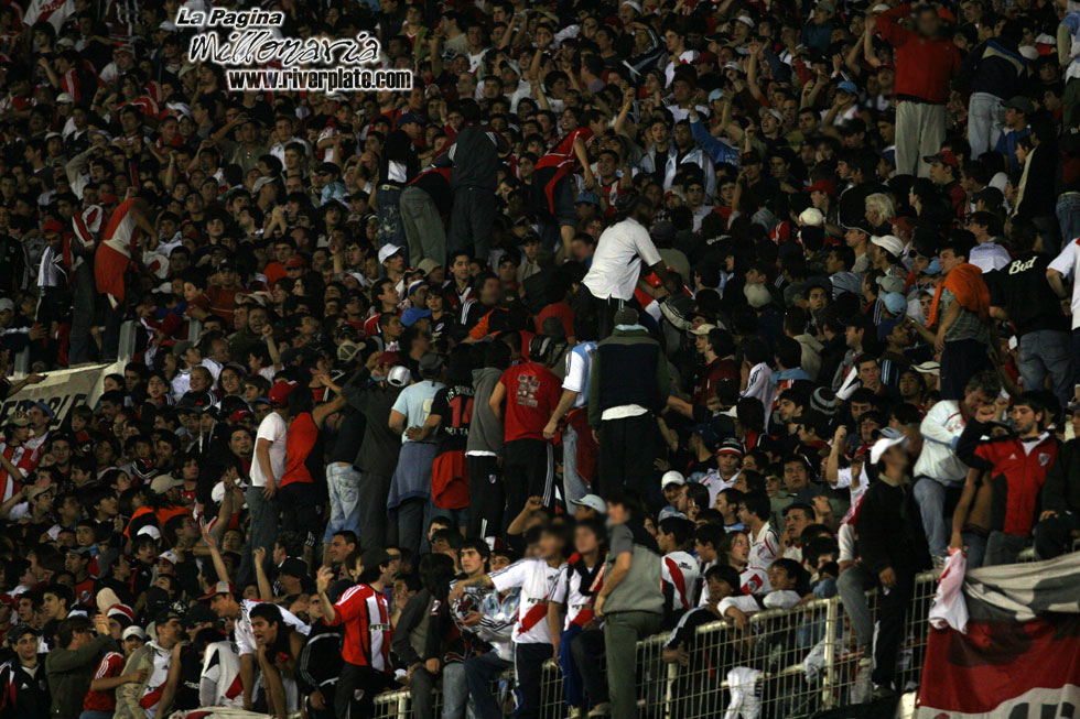 River Plate vs Botafogo (SUD 2007) 37