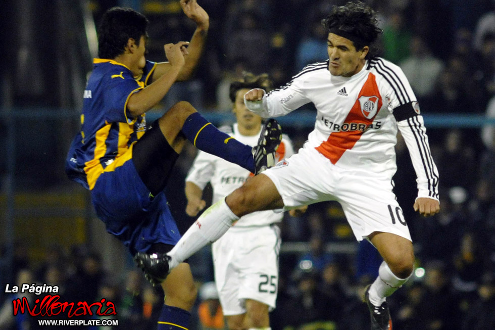 Rosario Central vs River Plate (AP 2009) 2