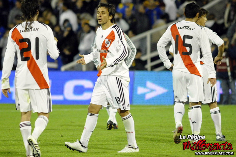Rosario Central vs River Plate (AP 2009) 3