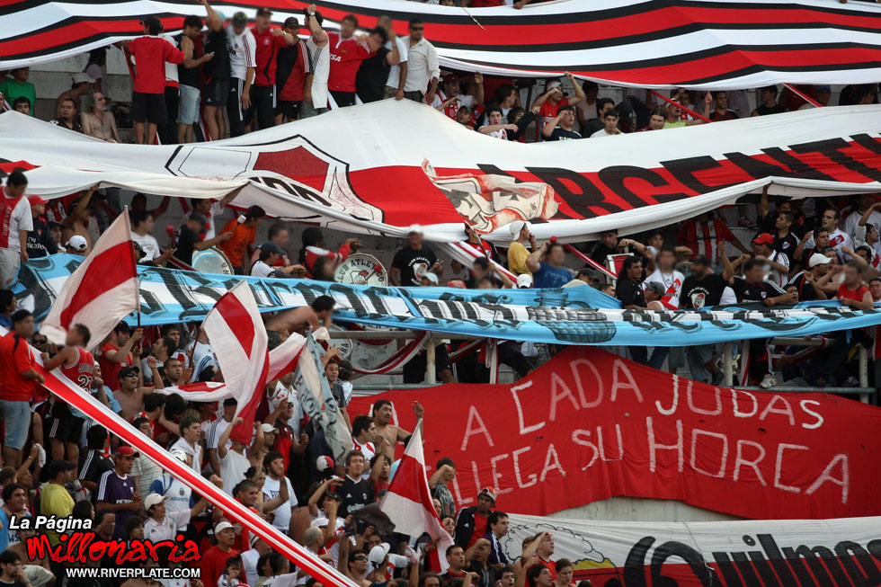 Estudiantes vs River Plate (AP 2008) 12
