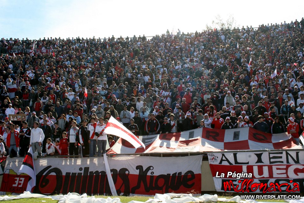 Godoy Cruz vs River Plate (CL 2009) 33