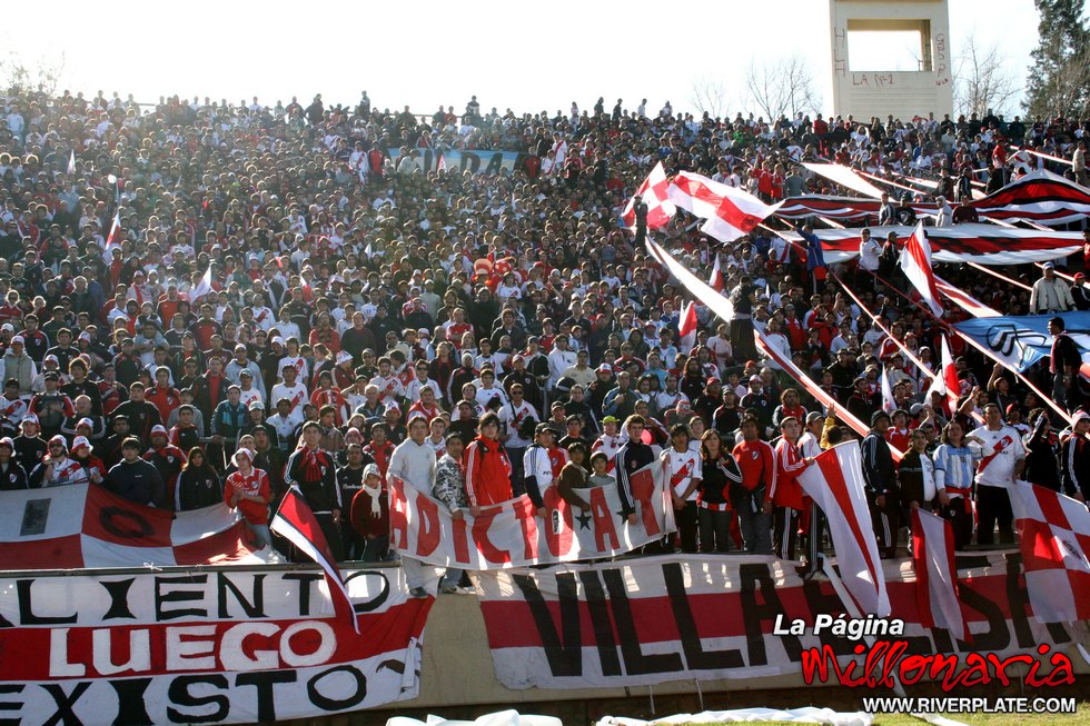 Godoy Cruz vs River Plate (CL 2009) 32