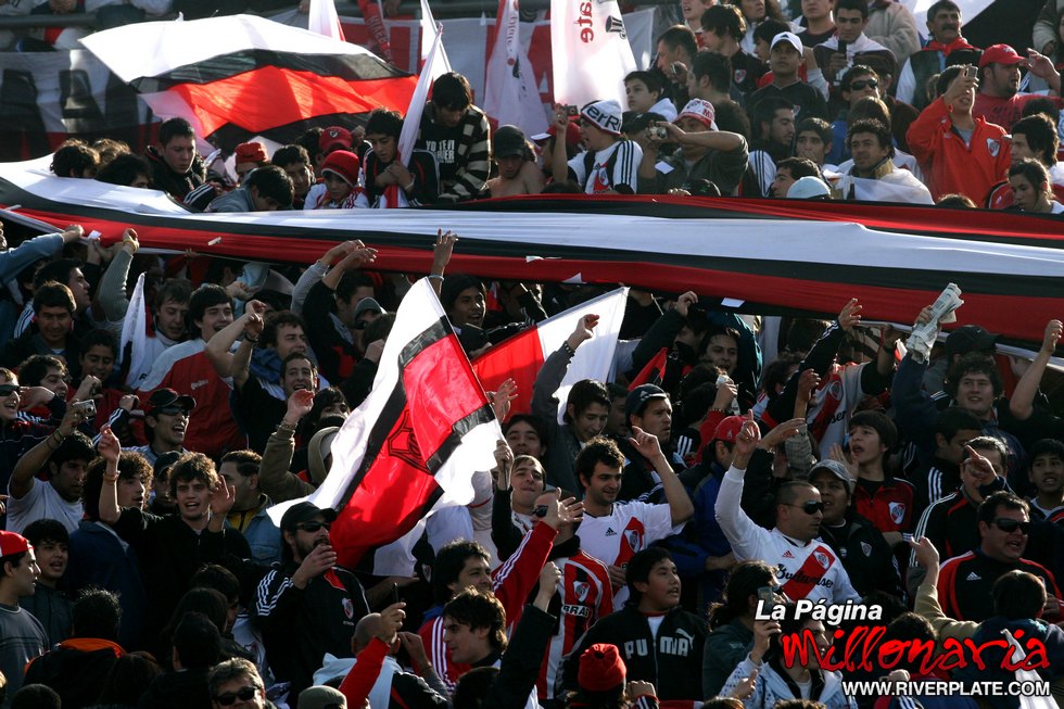 Godoy Cruz vs River Plate (CL 2009) 24