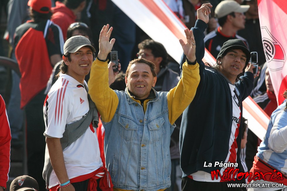 Godoy Cruz vs River Plate (CL 2009) 40
