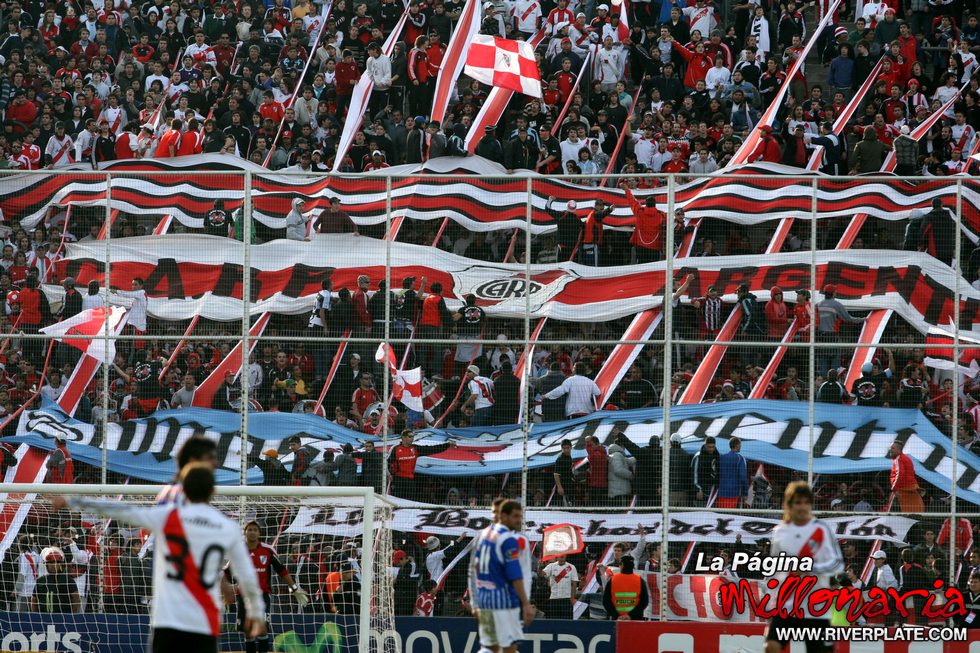 Godoy Cruz vs River Plate (CL 2009) 51