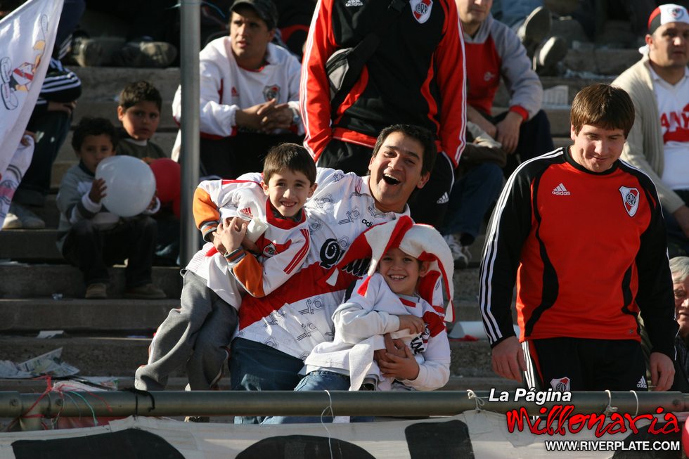 Godoy Cruz vs River Plate (CL 2009) 53