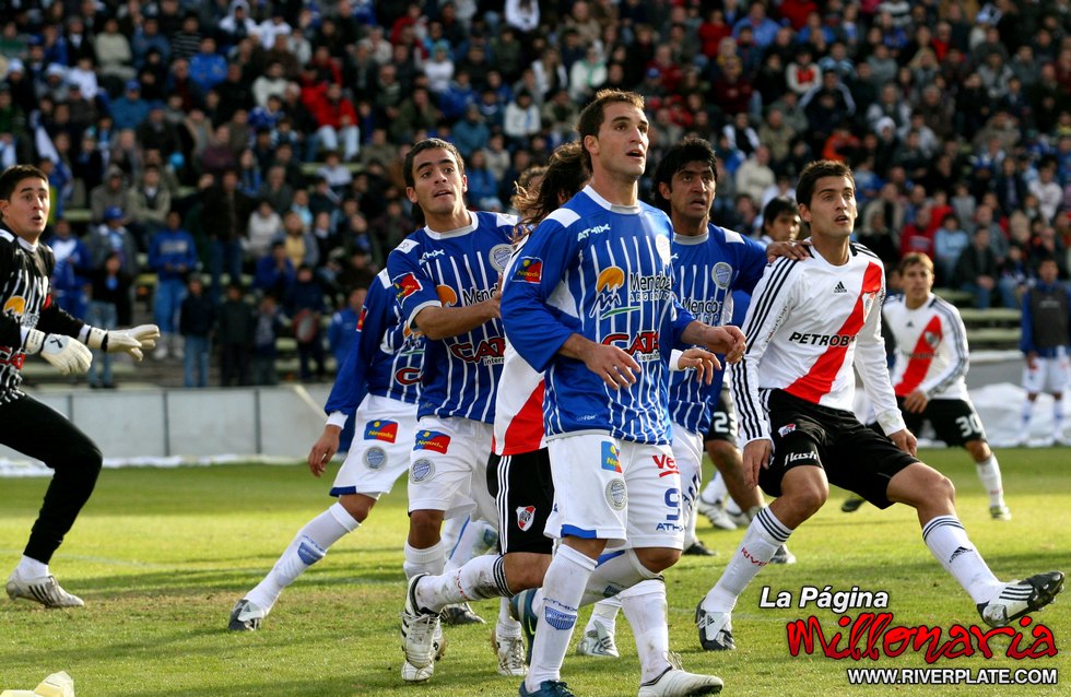 Godoy Cruz vs River Plate (CL 2009) 16