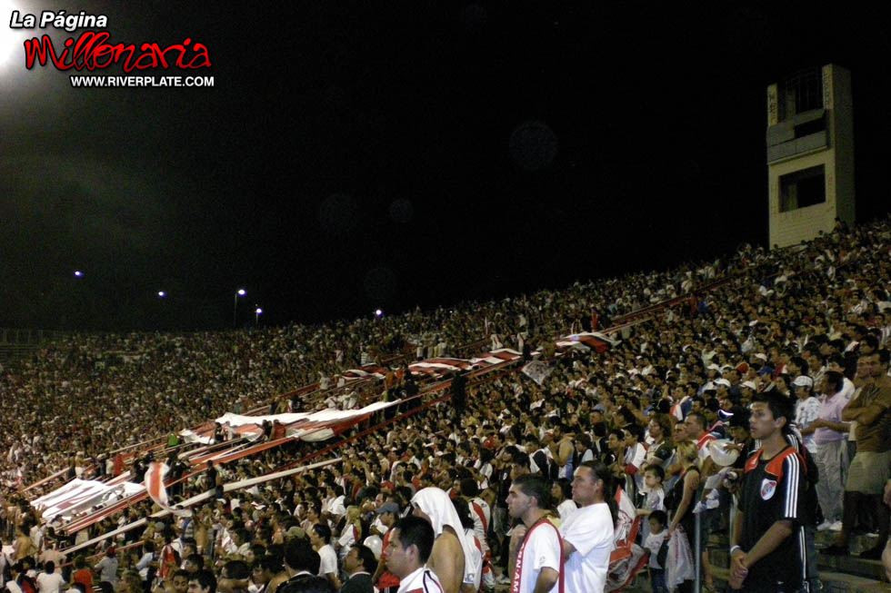 Godoy Cruz vs River Plate (AP 2009) 2