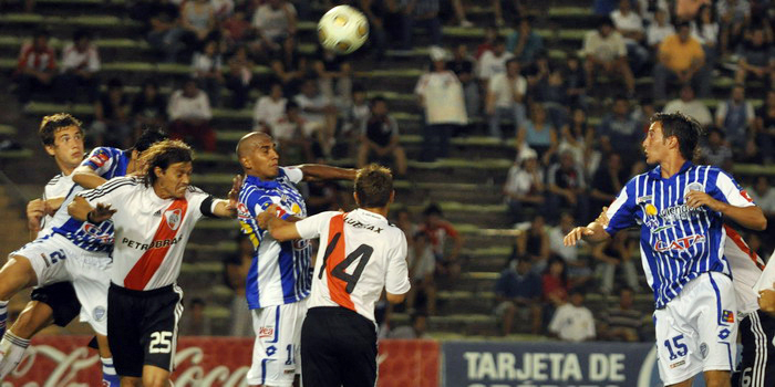 Godoy Cruz vs River Plate (AP 2009) 15