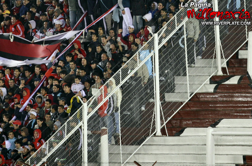 Lanús vs River Plate (SUD 2009) 11