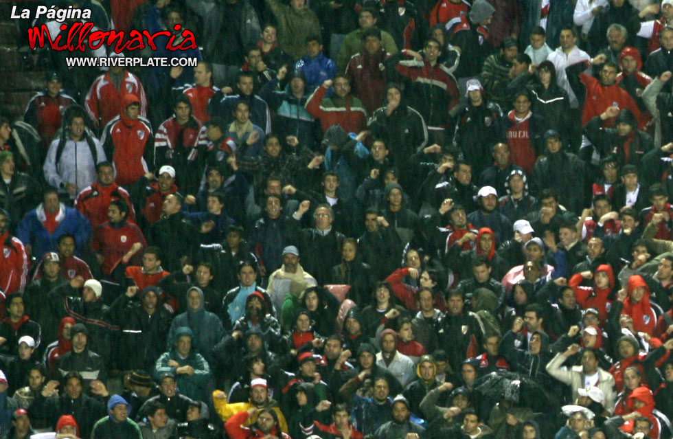 Lanús vs River Plate (SUD 2009) 16