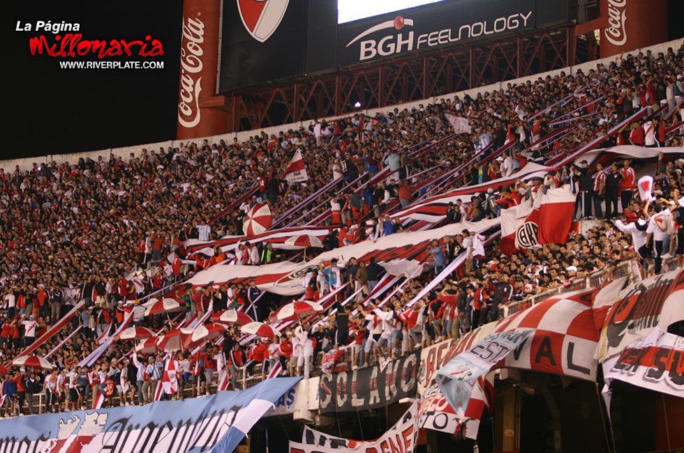 River Plate vs Nacional (URU) (LIB 2009) 21