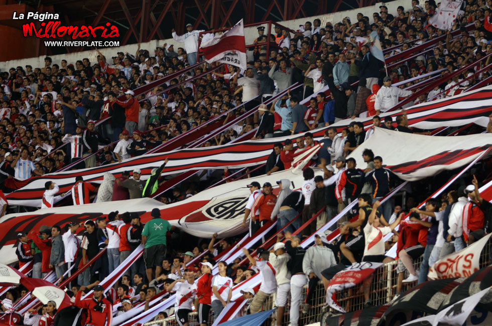 River Plate vs Nacional (URU) (LIB 2009) 23