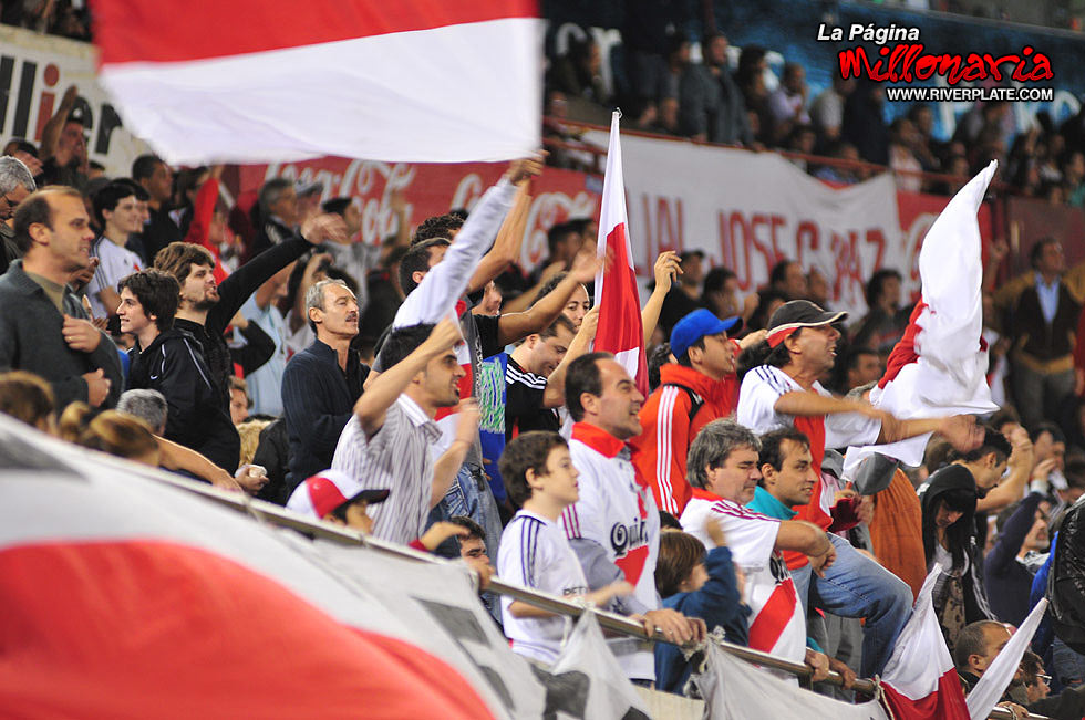 River Plate vs Nacional (URU) (LIB 2009) 31