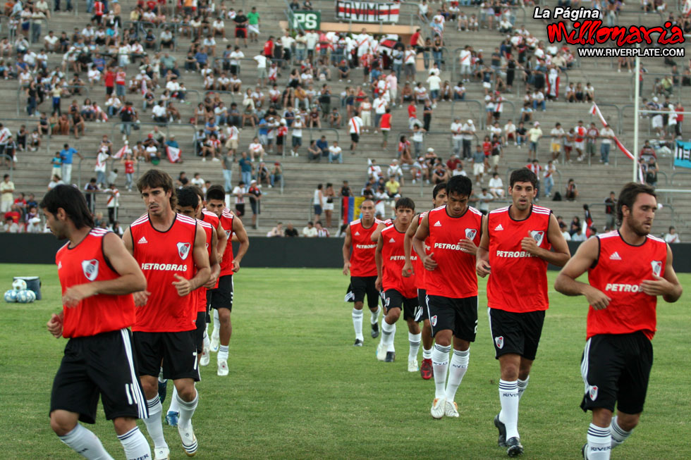 River Plate vs Independiente (Mendoza 2009) 22