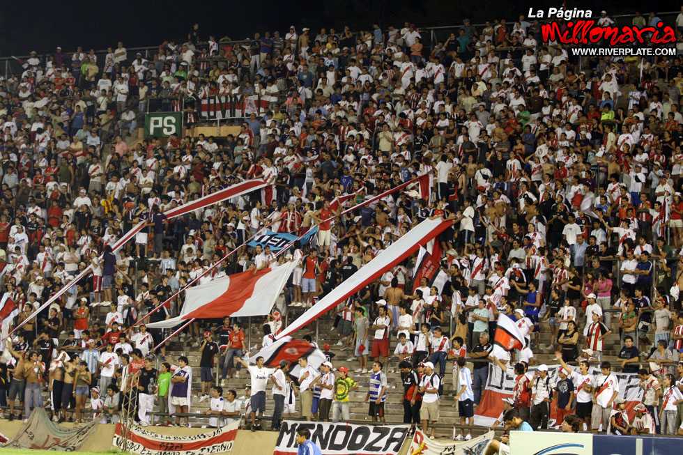River Plate vs Independiente (Mendoza 2009) 29
