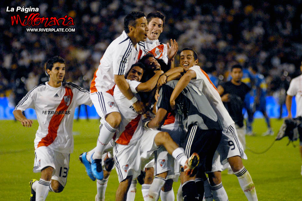 River Plate vs Boca Juniors (Mendoza 2010) 10