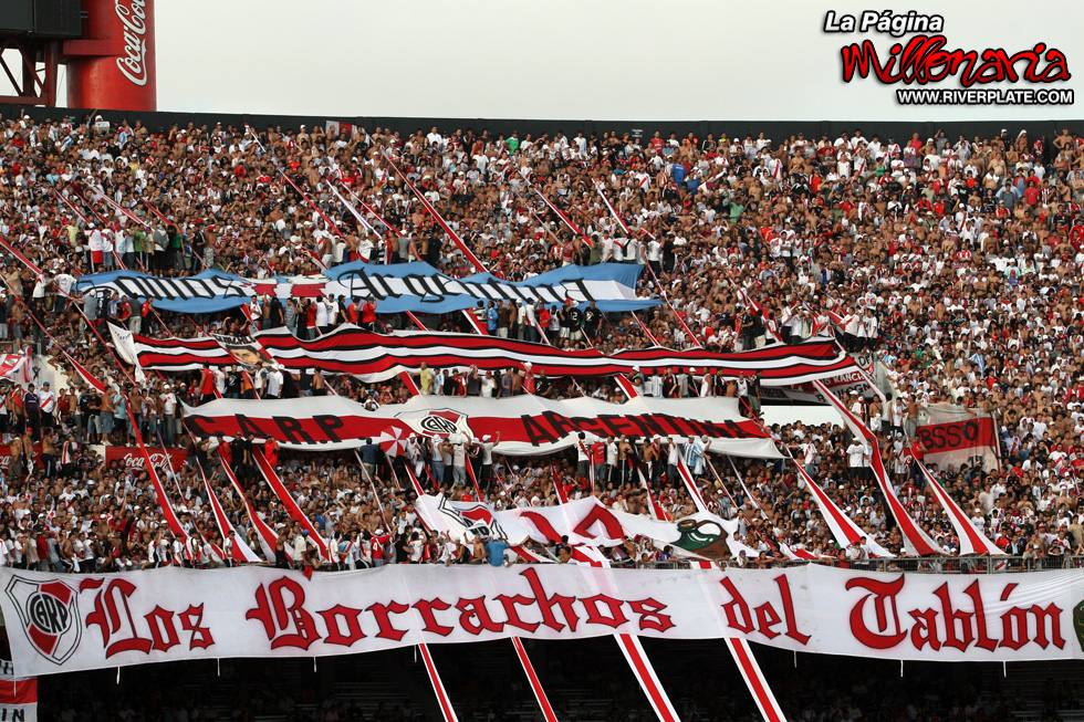 River Plate vs Banfield (CL 2010) 4