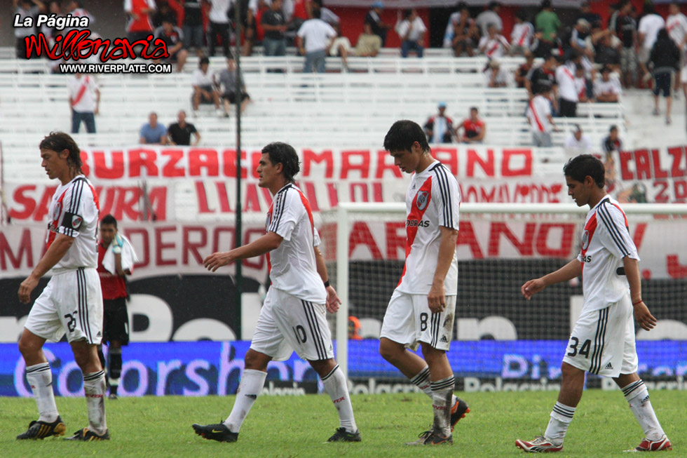River Plate vs Banfield (CL 2010) 9