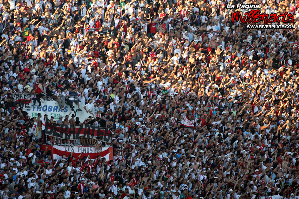 River Plate vs Rosario Central (CL 2010) 13