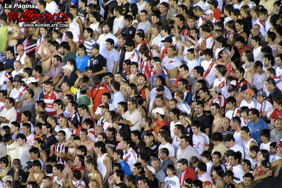 Colón vs River Plate (CL 2010) 3