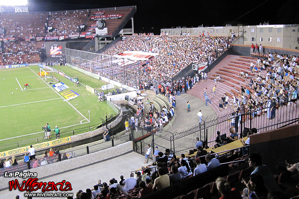 Colón vs River Plate (CL 2010) 10
