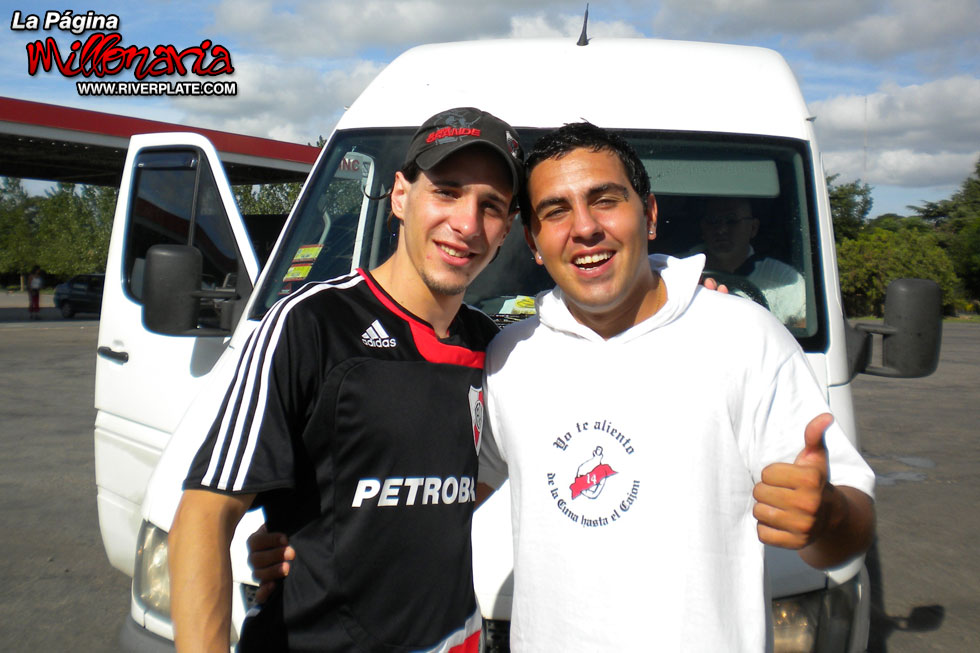 Colón vs River Plate (CL 2010) 13