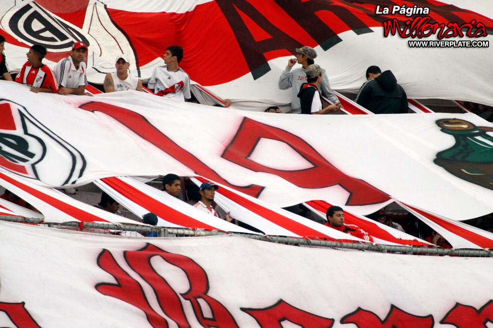 River Plate vs Arsenal (CL 2010) 11