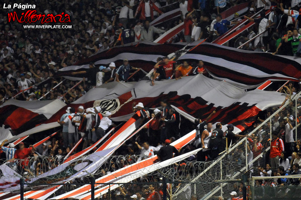 Gimnasia LP vs River Plate (CL 2010) 1