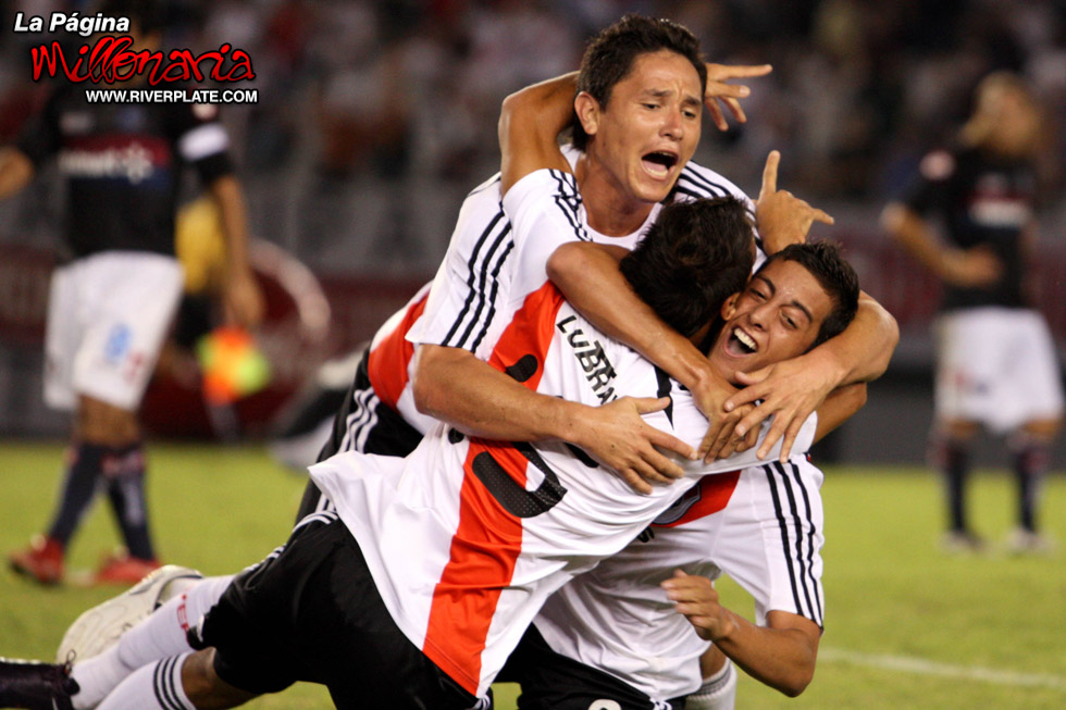 River Plate vs San Lorenzo (CL 2010) 7