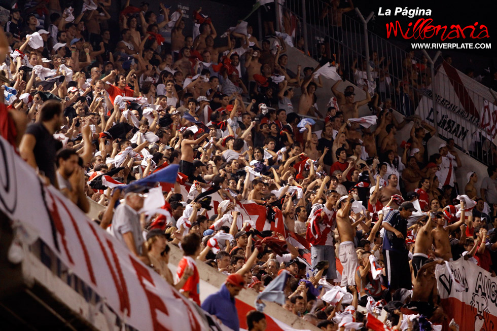 River Plate vs San Lorenzo (CL 2010) 12