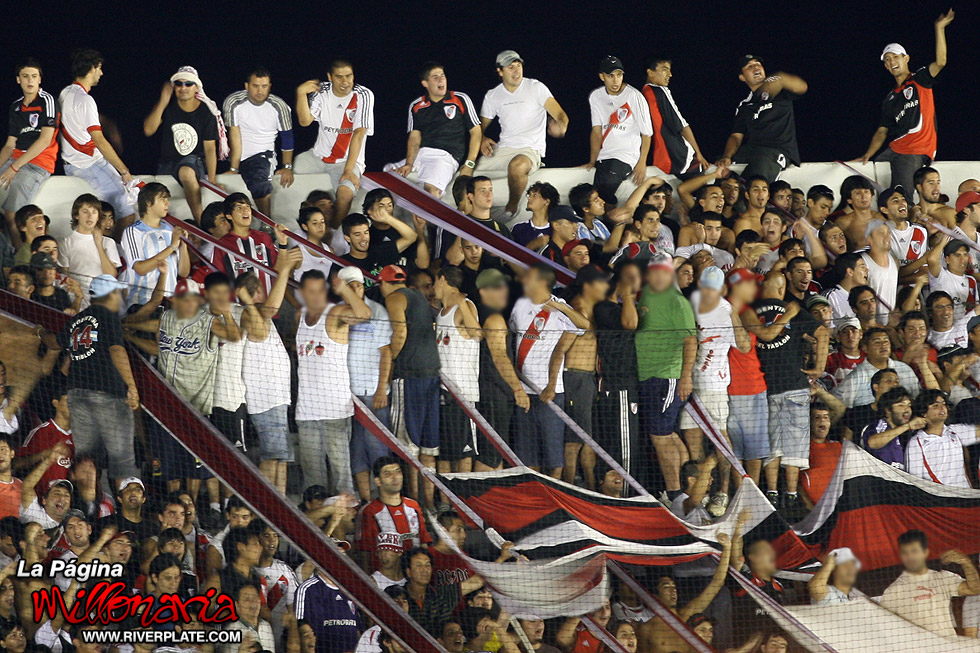 Independiente vs River Plate (CL 2010) 10