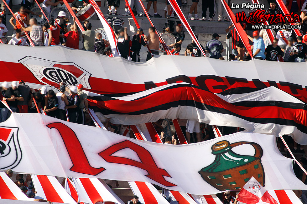 River Plate vs Huracan (CL 2010) 12