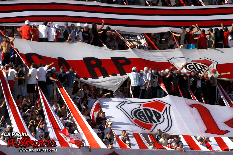 River Plate vs Huracan (CL 2010) 15