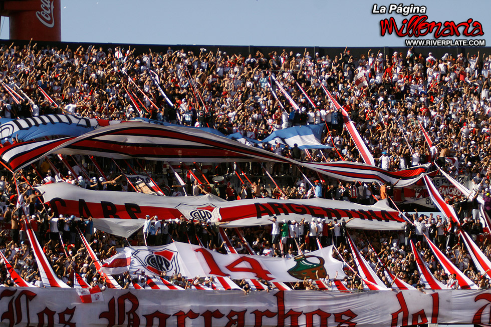 River Plate vs Huracan (CL 2010) 3
