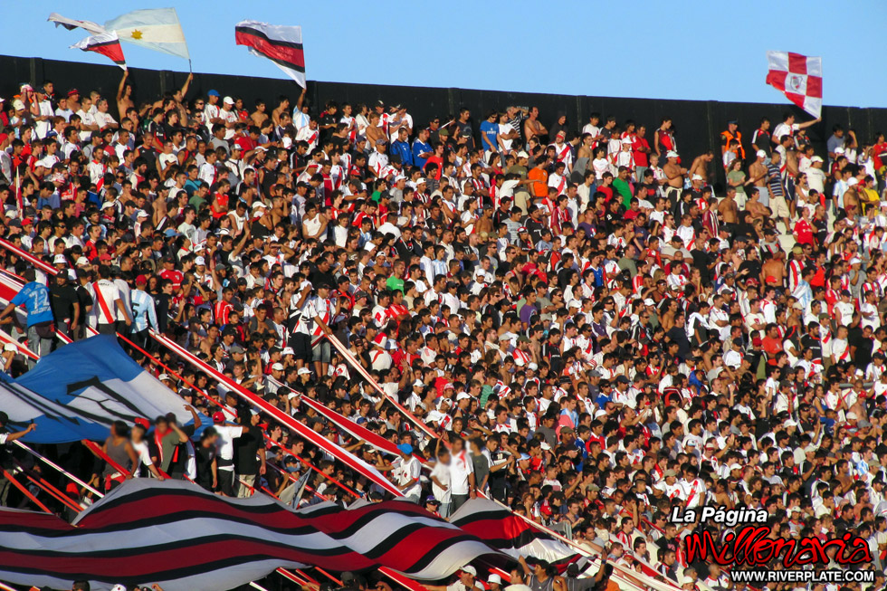River Plate vs Huracan (CL 2010) 33