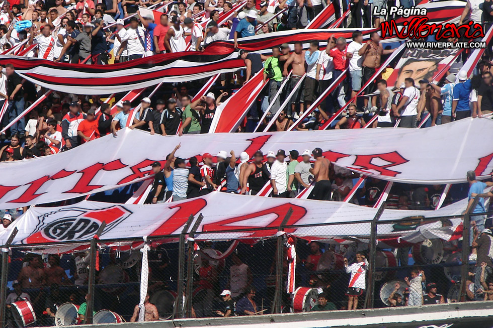 Boca Jrs vs River Plate (CL 2010 - 2da Parte) 5