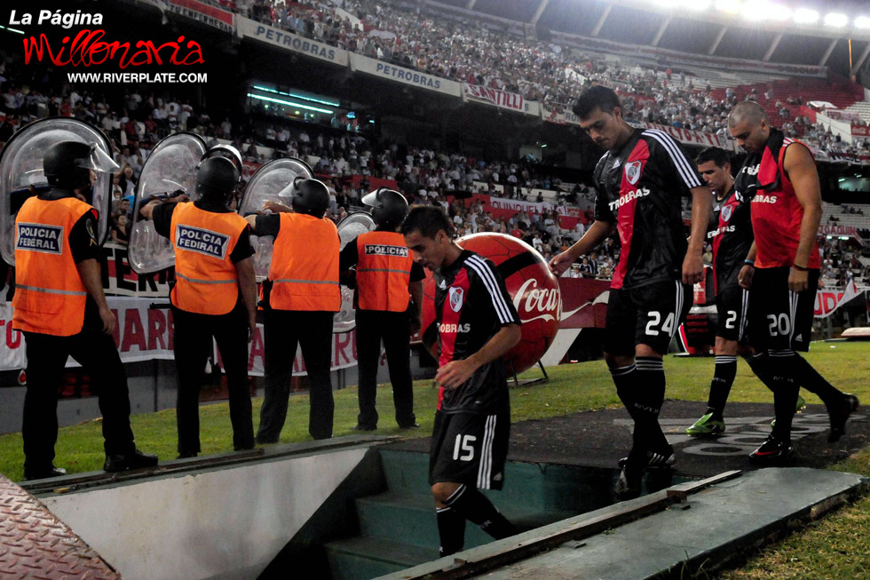 River Plate vs Argentinos Juniors (CL 2010) 4
