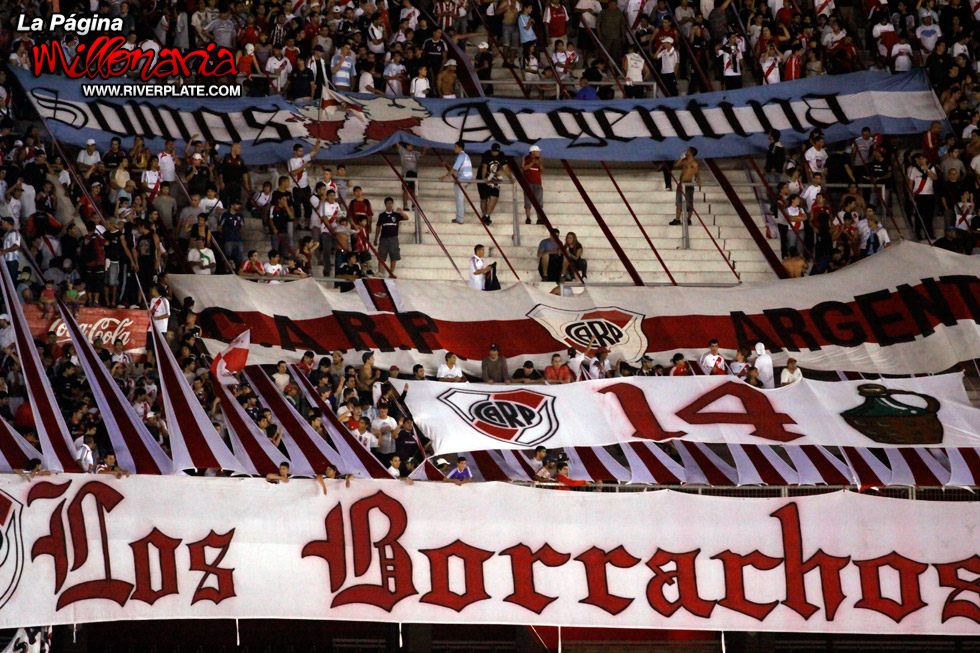 River Plate vs Argentinos Juniors (CL 2010) 13
