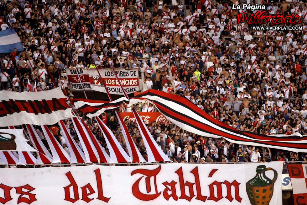 River Plate vs Argentinos Juniors (CL 2010) 7