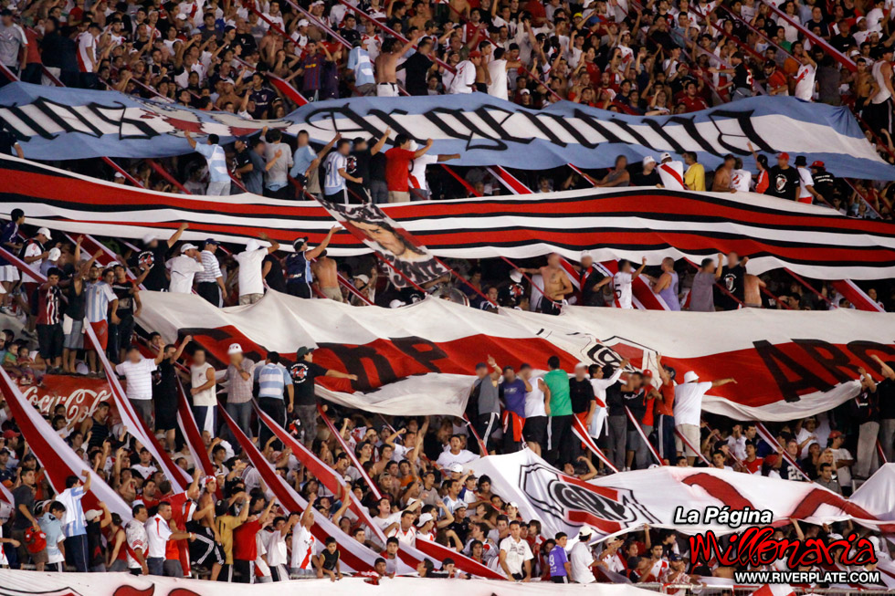 River Plate vs Argentinos Juniors (CL 2010) 9