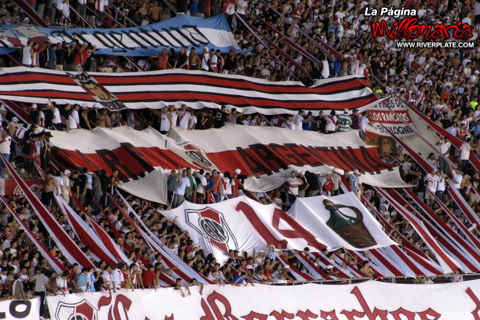 River Plate vs Argentinos Juniors (CL 2010) 17