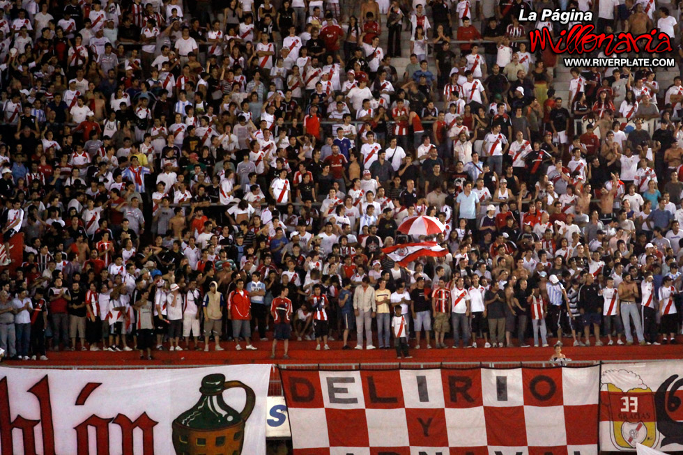 River Plate vs Argentinos Juniors (CL 2010) 19