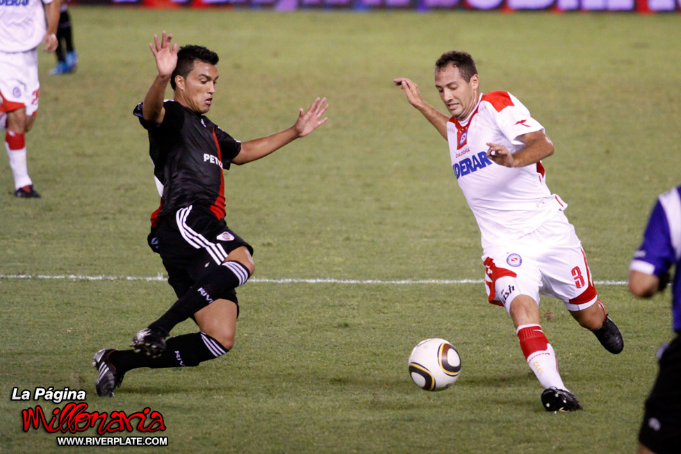 River Plate vs Argentinos Juniors (CL 2010) 16
