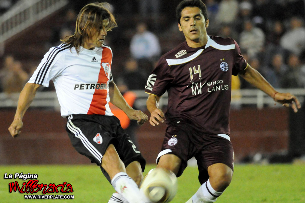 Lanus vs River Plate (CL 2010) 9