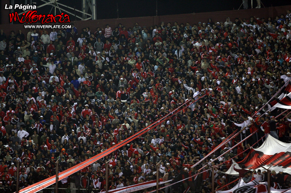Lanus vs River Plate (CL 2010) 4