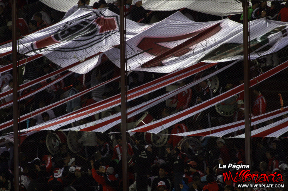 Lanus vs River Plate (CL 2010) 14
