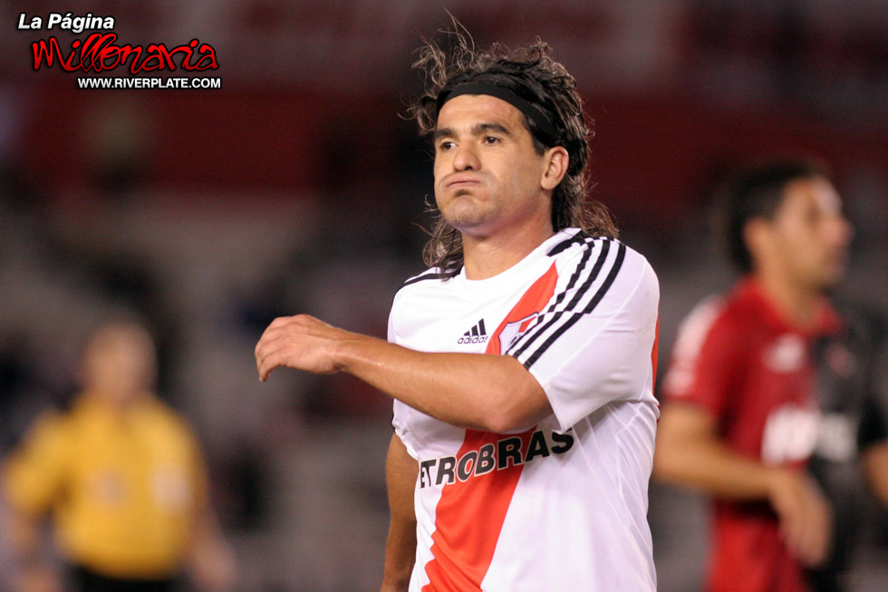 River Plate vs Newell's Old Boys (CL 2010) 6